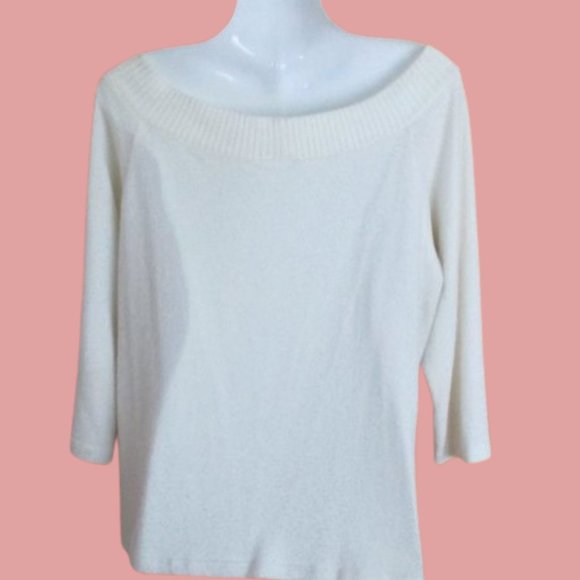 Cute & Sexy Off the Shoulder Heart Sweater XL or 1X - Picture 3 of 11